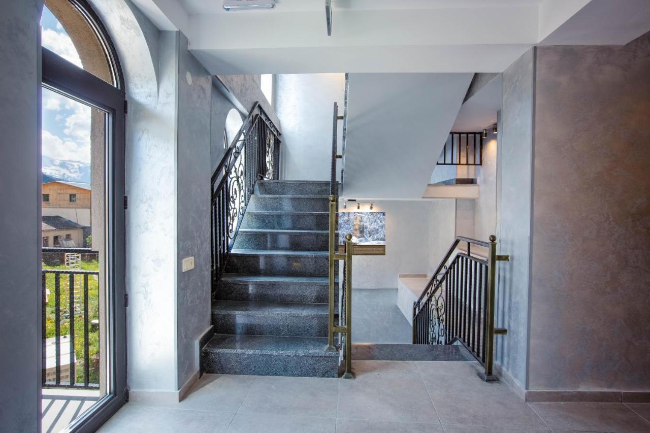 Hotel Mestia Inn Εξωτερικό φωτογραφία
