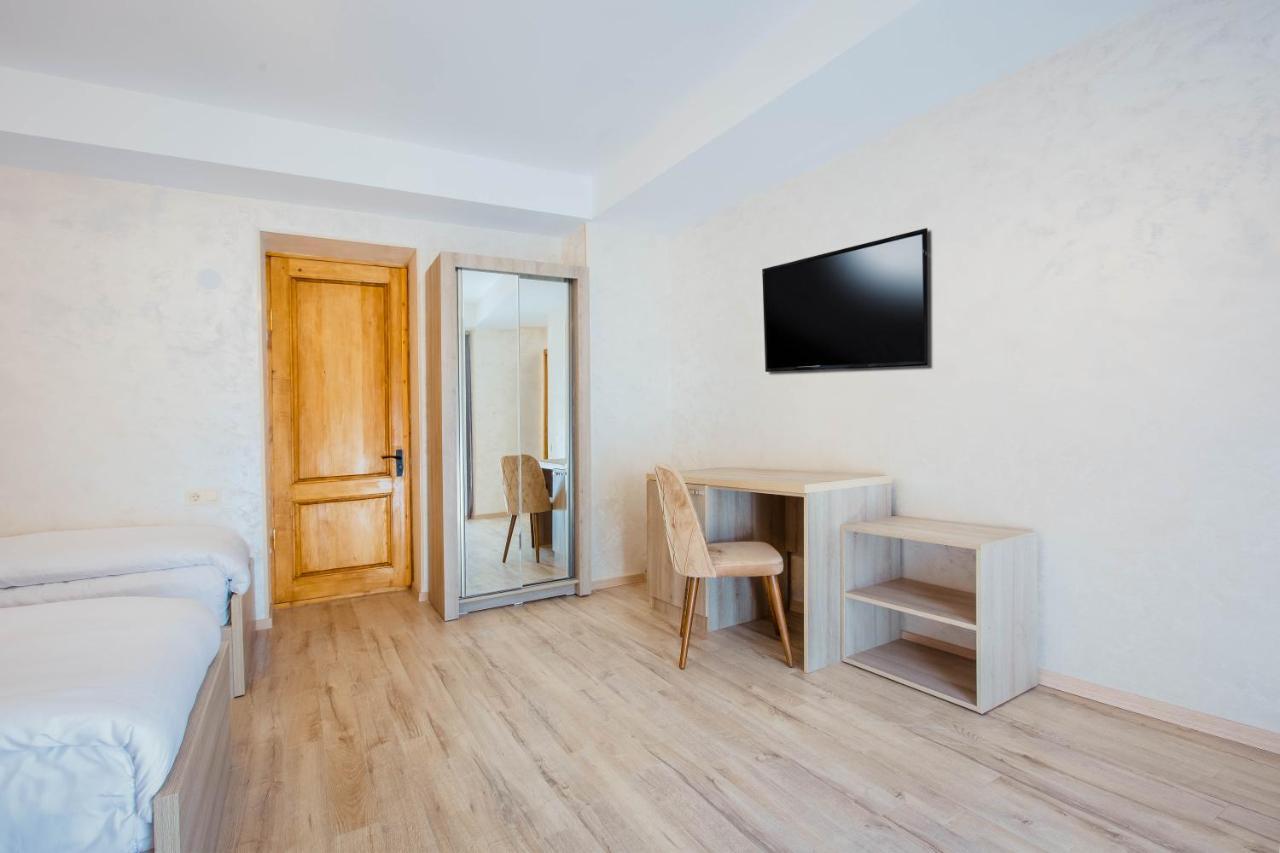 Hotel Mestia Inn Εξωτερικό φωτογραφία